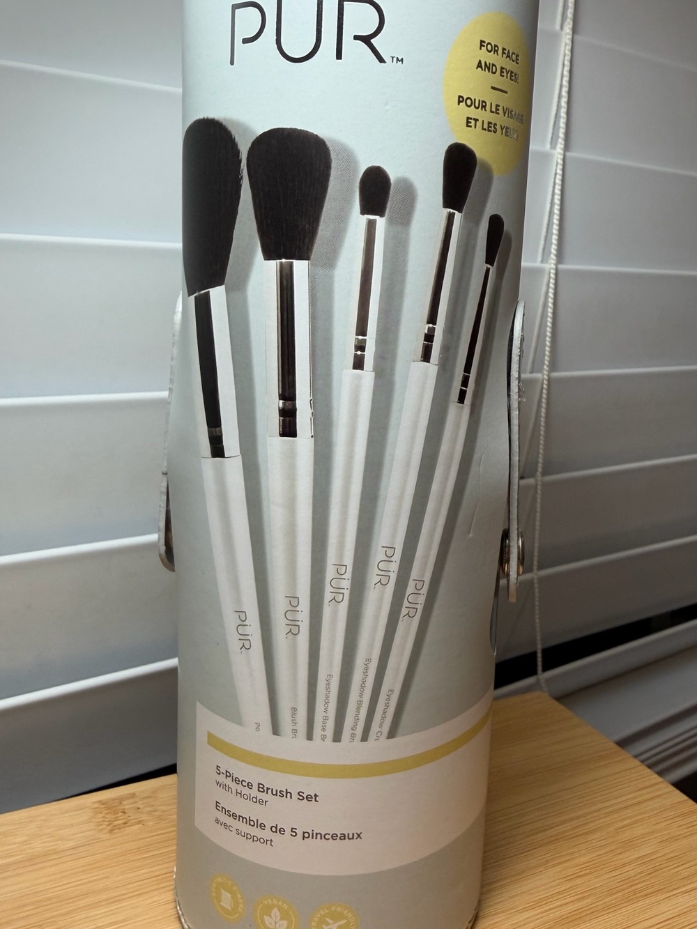 Pur White and Silver 5-Piece Makeup Brush Set with Holder - Black Brush Heads